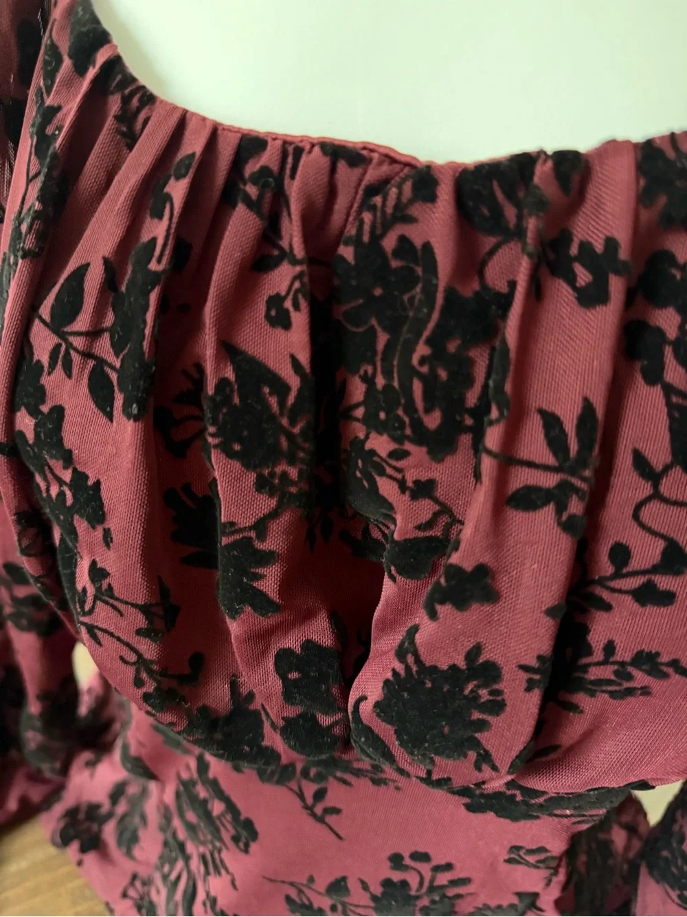 NWT Burgundy Floral Peasant Blouse with Black Burnout Print - XL - Picture 3 of 7